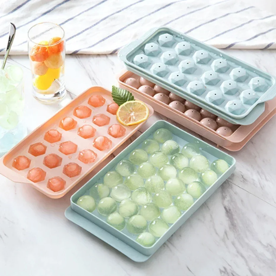 Round Ice Cube Tray Creative H - Kitchen Appliances Holder のレビューと価格