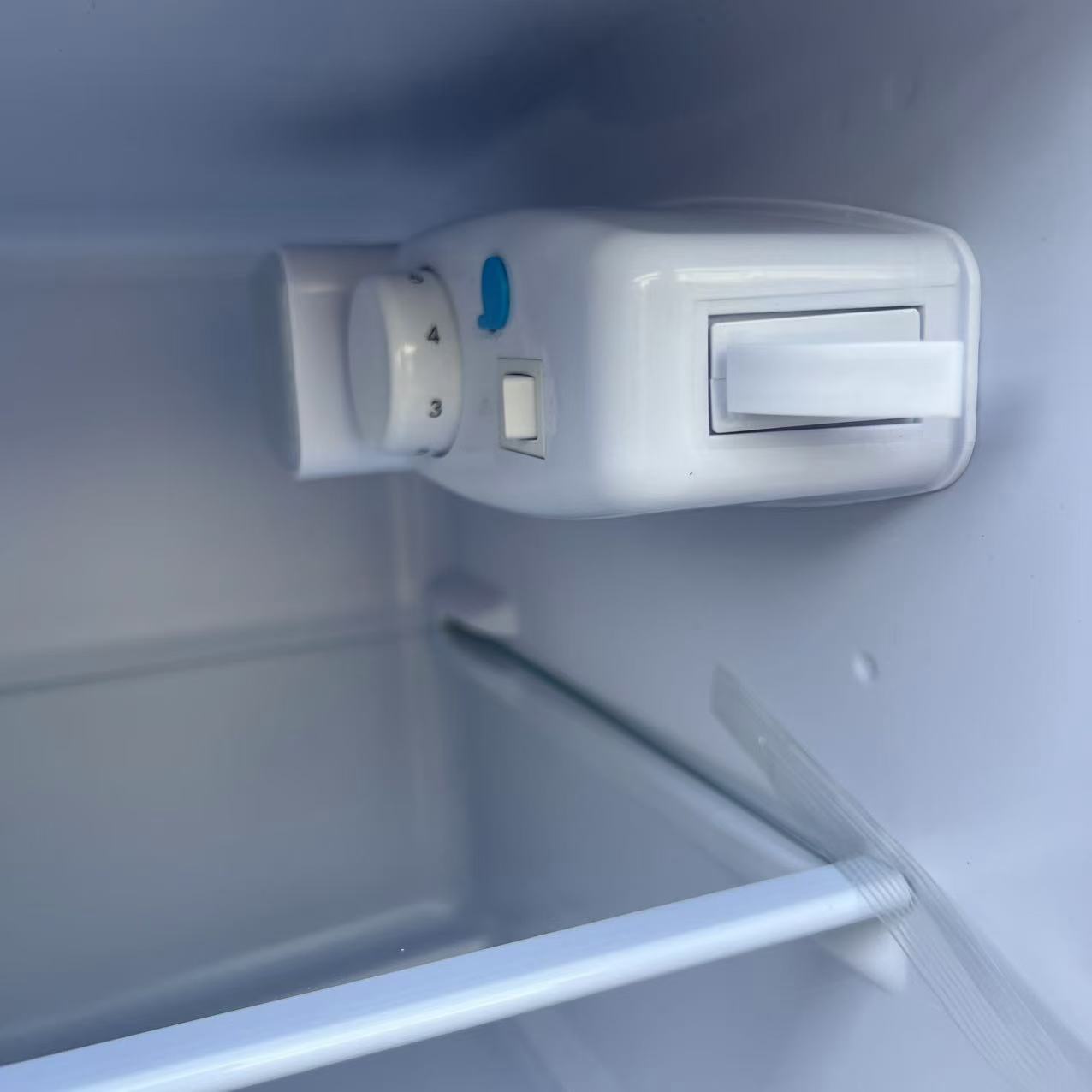 98L Double Door Fridge Mini Ba - Kitchen Appliances Direct のレビューと価格