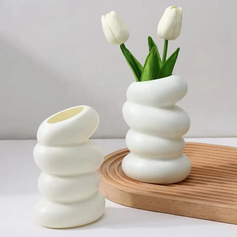 1PC Plastic Spiral White Vase  - Kitchen Appliances In White のレビューと価格